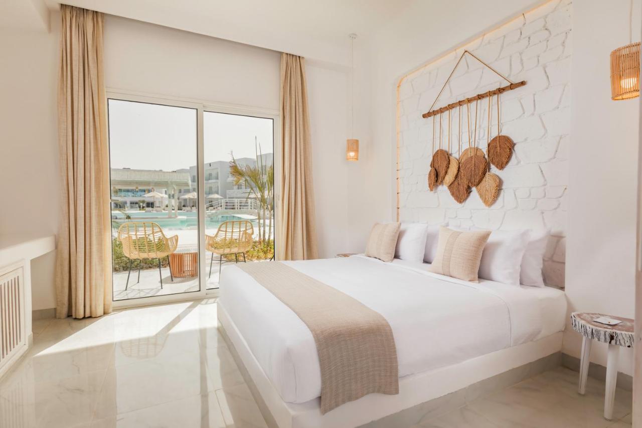 Tanoak Resort Ajn-Szuhna Kültér fotó Deluxe room